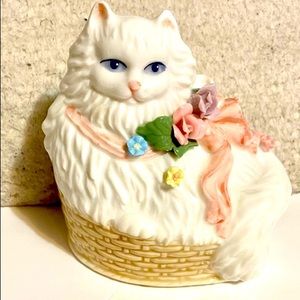 Pretty Cat Music Box